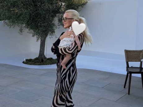 Κατερίνα Καινούργιου: Το πιο γλυκό καλοκαιρινό άλμπουμ με την κόρη της Ξένια & οι νέες φωτογραφίες