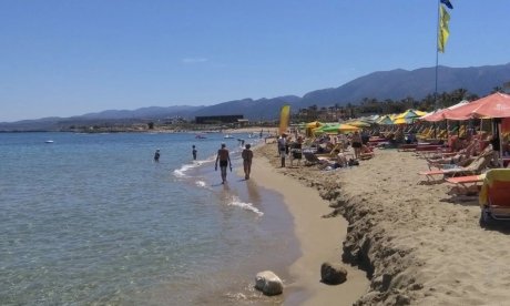 Μάλια: «Παλεύαμε επί 15 λεπτά να την επαναφέρουμε», λέει ο ναυαγοσώστης για τη μητέρα που πνίγηκε