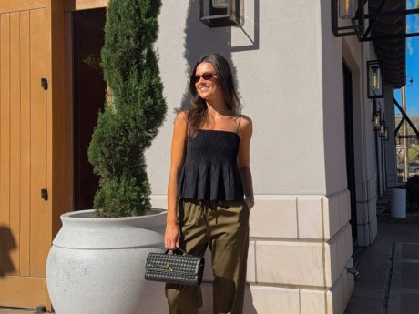 Ένα basic top (που σίγουρα έχεις ήδη) & τέσσερις διαφορετικοί τρόποι για να το φορέσεις
