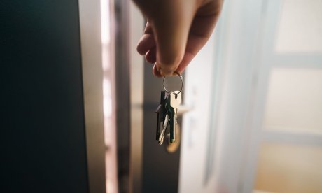 Πώς «μαρκάρουν» οι διαρρήκτες τα άδεια σπίτια - Το σημάδι με τη σιλικόνη - Πώς να προστατευτείτε